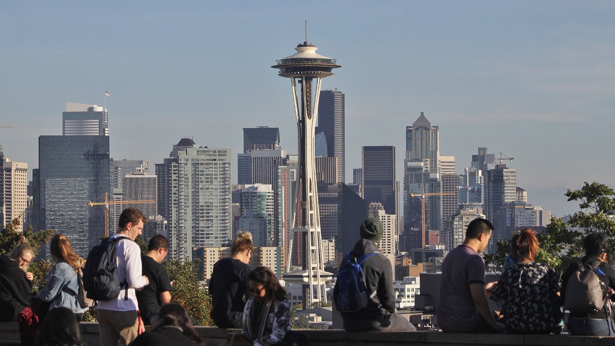 Downtown Seattle's skyline with the Space Needle in front, seen from Kerry Park on a clear day.