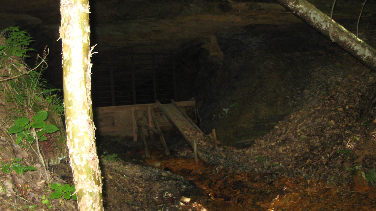 A coal mine spoil site in McCreary County, Kentucky, photographed by the National Park Service during spoil sampling.